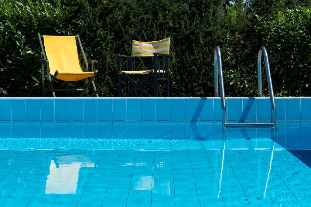 La Secchia Rapita Apartment Zappolino Bagian luar foto