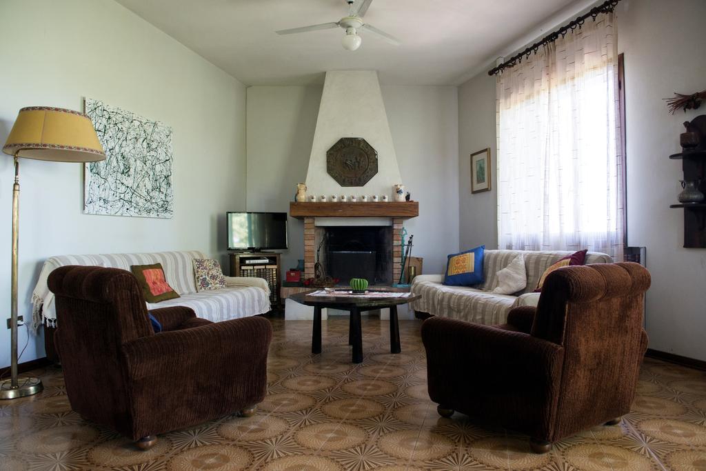 La Secchia Rapita Apartment Zappolino Bagian luar foto