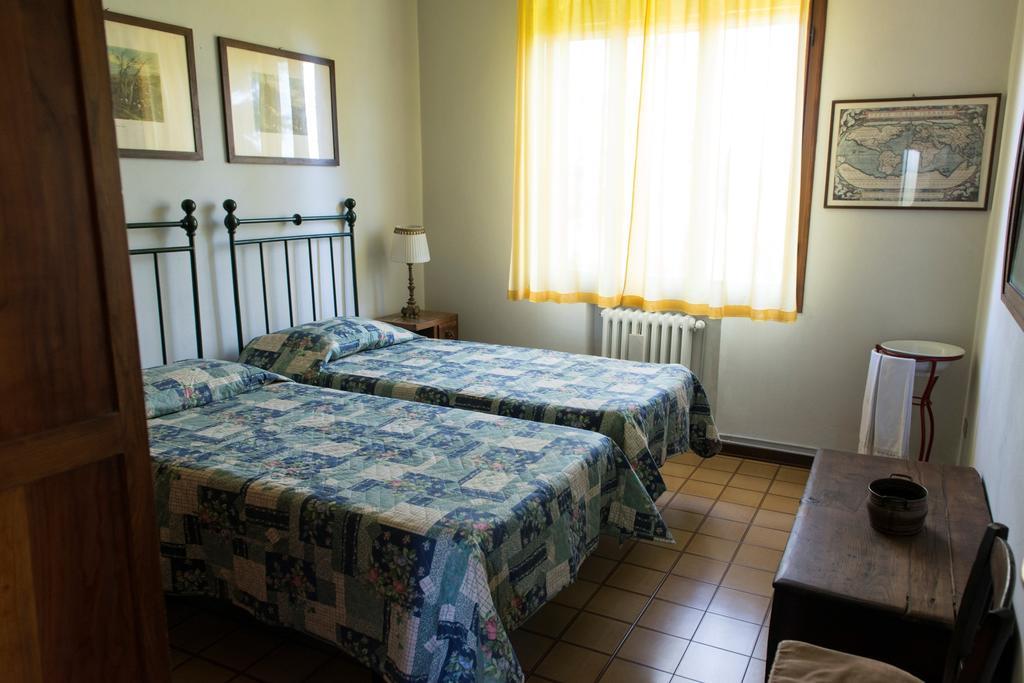 La Secchia Rapita Apartment Zappolino Ruang foto